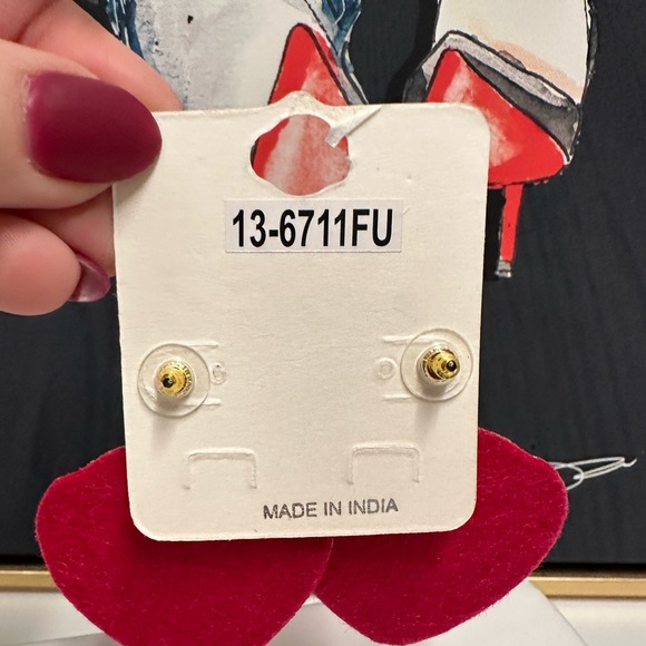 💗💗💗XOXO BEADED VALENTINE EARRINGS 💗💗 NEW!! - Picture 3 of 7